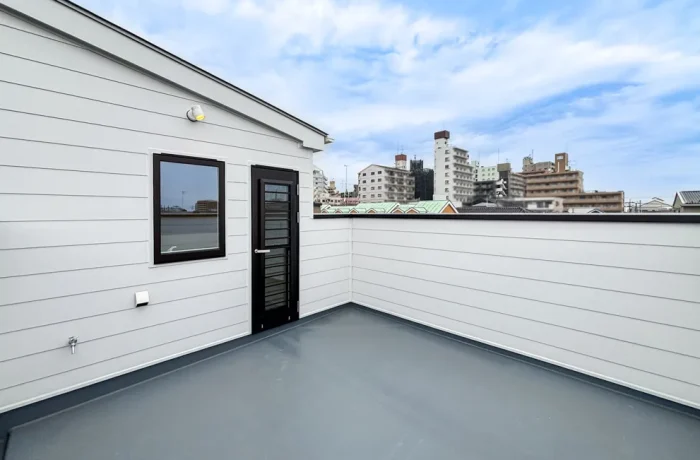 ルーフバルコニー